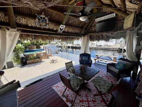 8 Grassy Road, Key Largo, FL 33037
