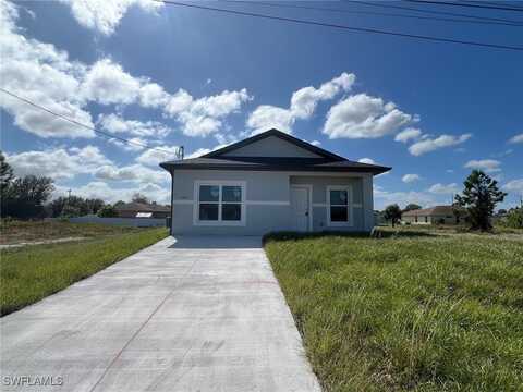 4203 33rd Street SW, Lehigh Acres, FL 33976