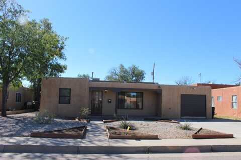 3812 Simms Avenue, Albuquerque, NM 87108