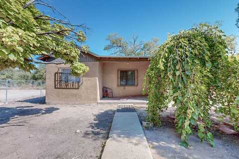 1300 LA VEGA Drive SW, Albuquerque, NM 87105