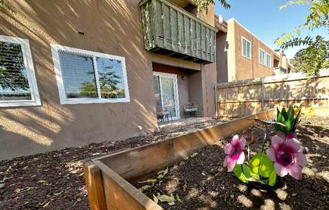 239 LA VIDA NUEVA DEL OESTE SW, Albuquerque, NM 87105