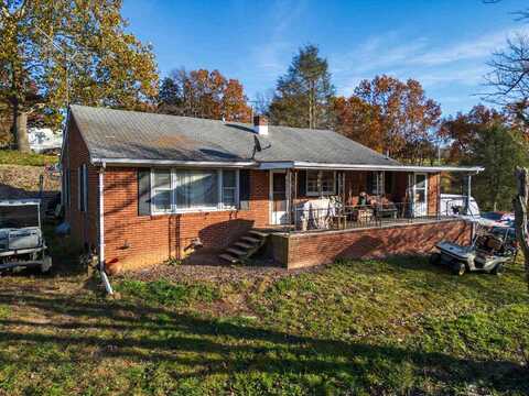 2942 COLD SPRING RD, GREENVILLE, VA 24440