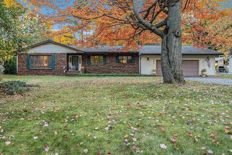 6035 W Trails End Road, Ludington, MI 49431