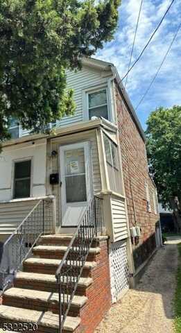 517 Madison St, Orange, NJ 07050