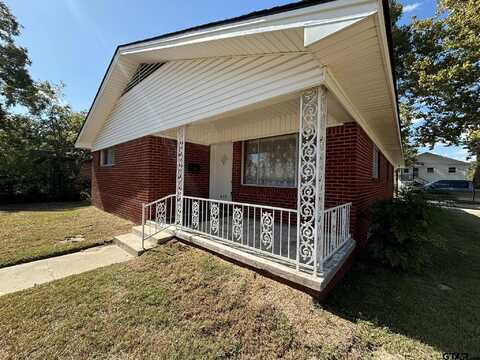 615 N Pacific, Mineola, TX 75773