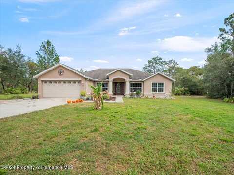 8108 Indian Trail Road, Weeki Wachee, FL 34613