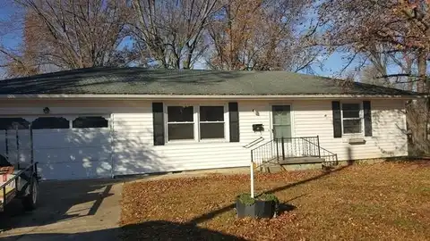 1109 N Oak Street, Nevada, MO 64772