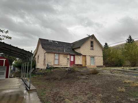 215 Garfield St, Asotin, WA 99403