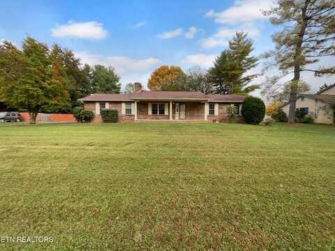 302 Kenmark Drive, Maryville, TN 37803