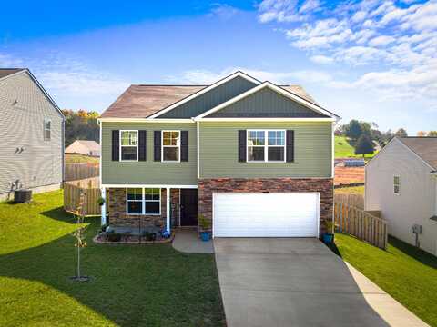 1049 Greenway Drive, Morristown, TN 37813