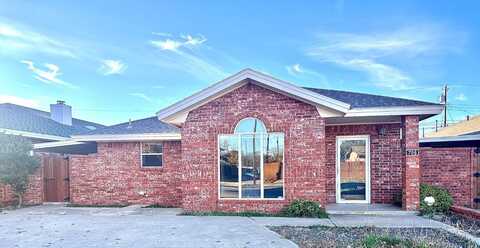 706 Hickory Street, Levelland, TX 79336