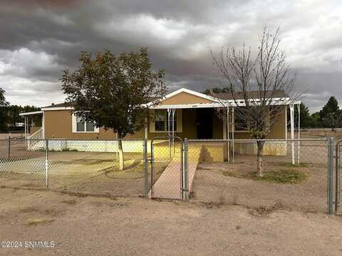 2105 Salopek Road, Las Cruces, NM 88005