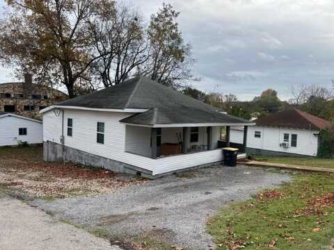 603 Grand, Doniphan, MO 63935