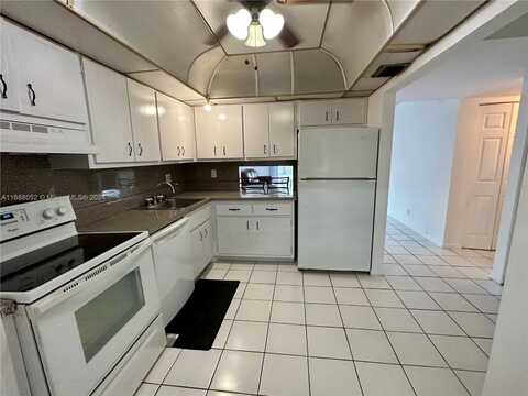 3051 NW 46TH AVE, Lauderdale Lakes, FL 33313