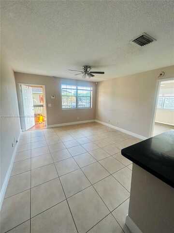 783 NW 104th Ave, Pembroke Pines, FL 33026