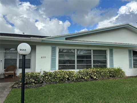 8555 NW 10th St, Plantation, FL 33322