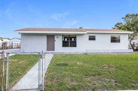 3227 NW 179th St, Miami Gardens, FL 33056