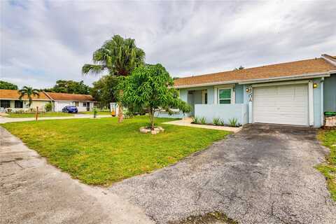 5450 S Lakewood Cir S, Margate, FL 33063