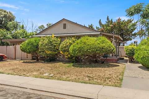 916 Middlecoff AVE, MODESTO, CA 95351