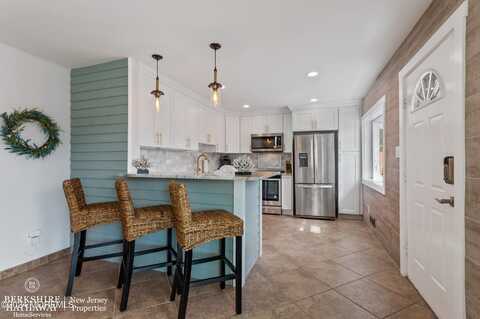 347 Highway 35, Mantoloking, NJ 08738