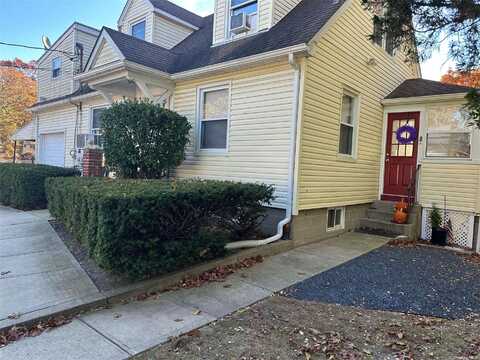 8 2nd Street, Ronkonkoma, NY 11779