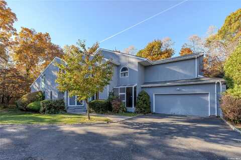 2 Heiko Court, Northport, NY 11768