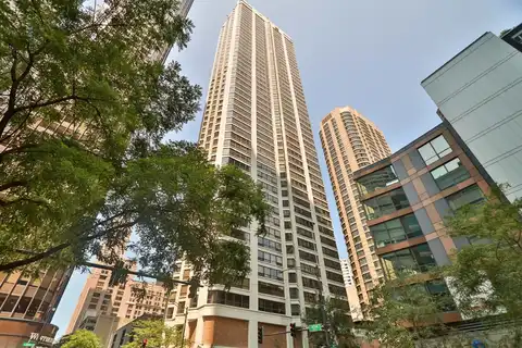 400 E OHIO Street, Chicago, IL 60611