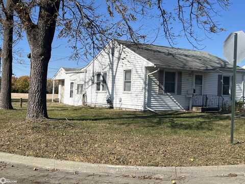 221 Schwartz Street, West Burlington, IA 52655