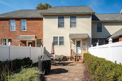 206 St. Andrews Drive, Morgantown, WV 26508