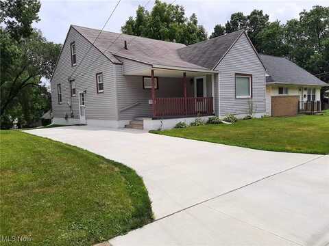 1810 Saint Elmo Avenue NE, Canton, OH 44705