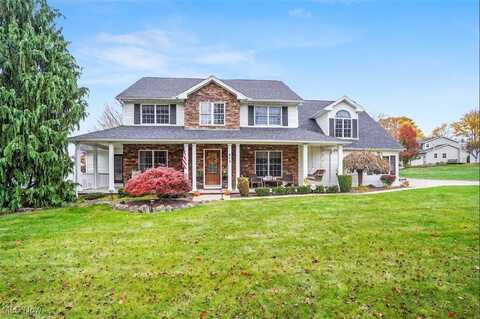 317 Deer Creek, Struthers, OH 44471