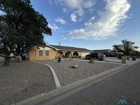 1913 Fairway Terrace Drive, Clovis, NM 88101