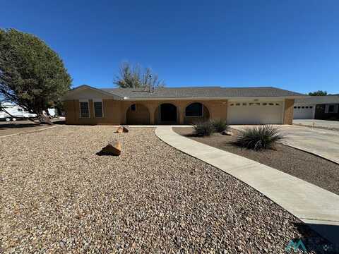 1913 Fairway Terrace Drive, Clovis, NM 88101