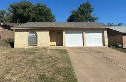 8216 Richard Street, White Settlement, TX 76108