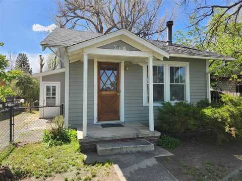 831 12th St, Cody, WY 82414