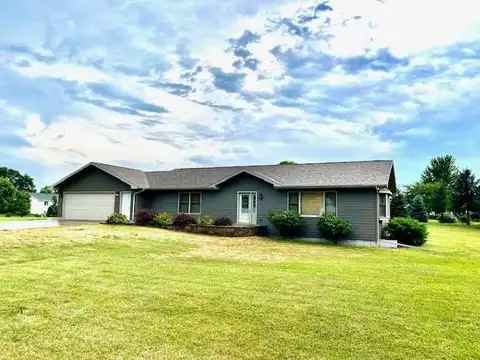 4 A St., Wakonda, SD 57073