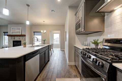 10820 Glover River Drive, Yukon, OK 73099