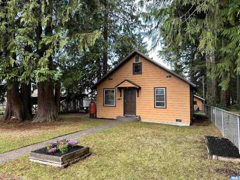 607 E 4th, Port Angeles, WA 98362