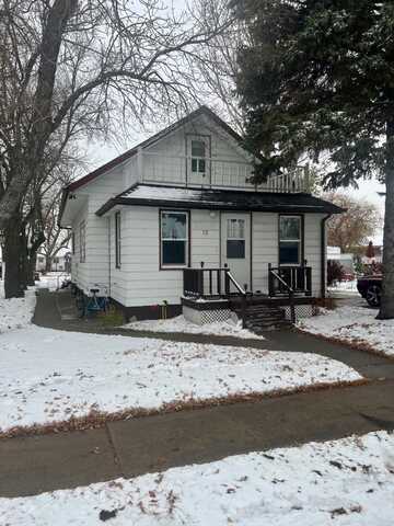 12 4th Street N, Wishek, ND 58495