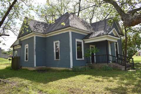 1114 E Kirk St, Hugo, OK 74743