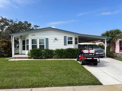 1228 La Flosita Dr, Port Orange, FL 32129