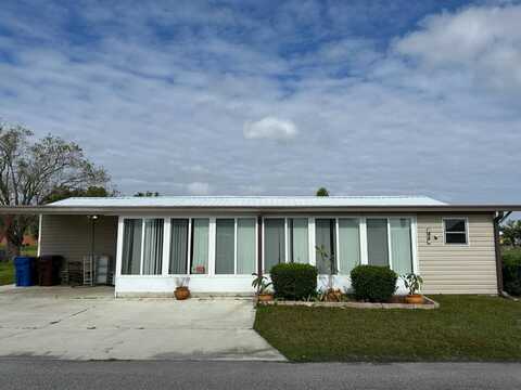 88 Eight Iron Circle, Mulberry, FL 33860