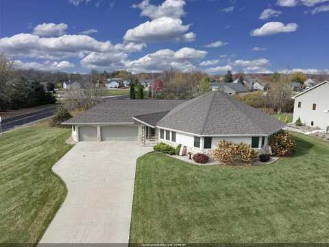 1690 GATEWAY MEADOWS Lane, NEENAH, WI 54956