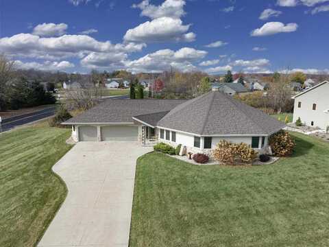 1690 GATEWAY MEADOWS Lane, NEENAH, WI 54956