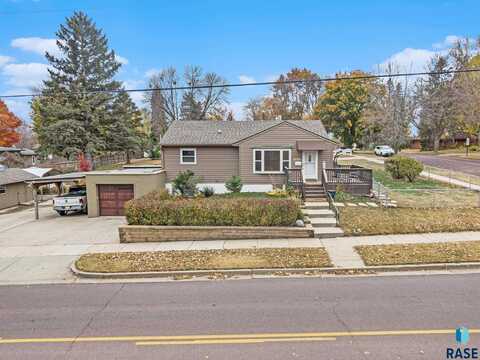 1813 W 33rd St, Sioux Falls, SD 57105