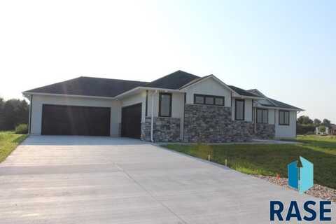 27124 Meadowlark Ct, Harrisburg, SD 57032