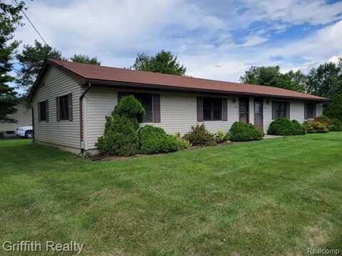 400 and 402 GARDEN Lane, Fowlerville, MI 48836