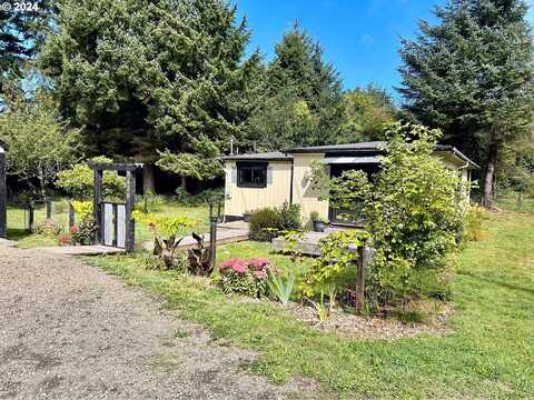 2439 NE HAYES CT, Yachats, OR 97498