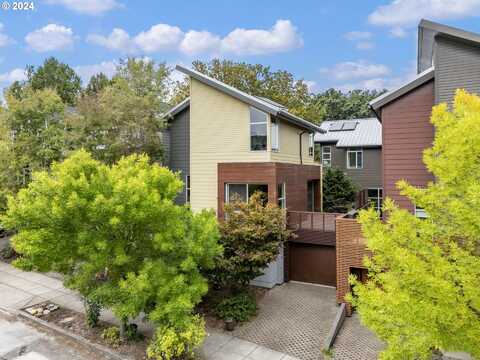 1667 SE LAMBERT ST, Portland, OR 97202