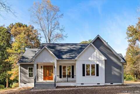 24 Spruce Court, Bracey, VA 23919